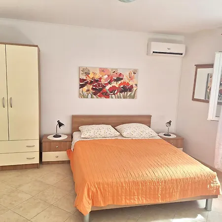 Boris Apartment